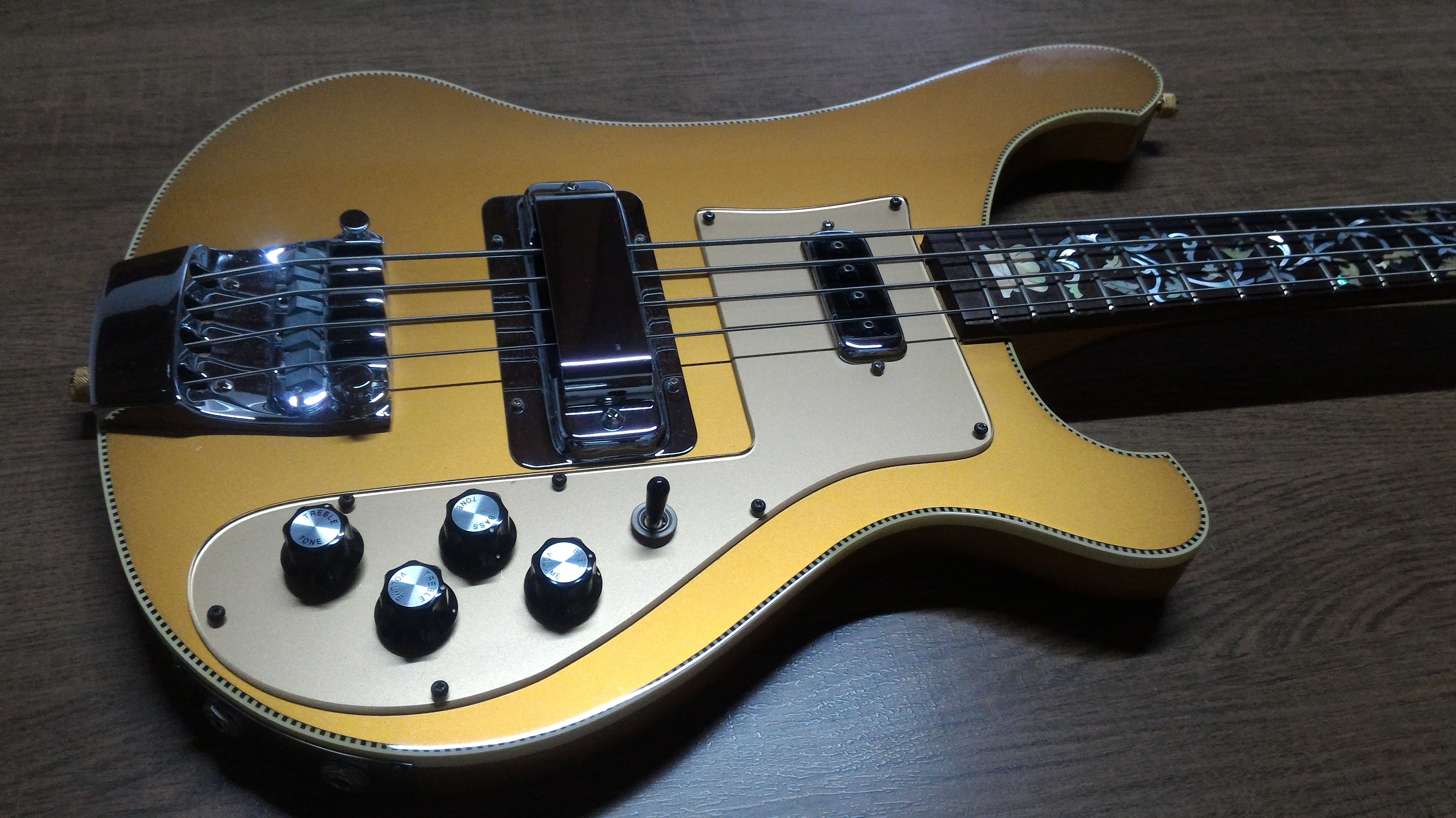 Baixo Freixebacker – Construção