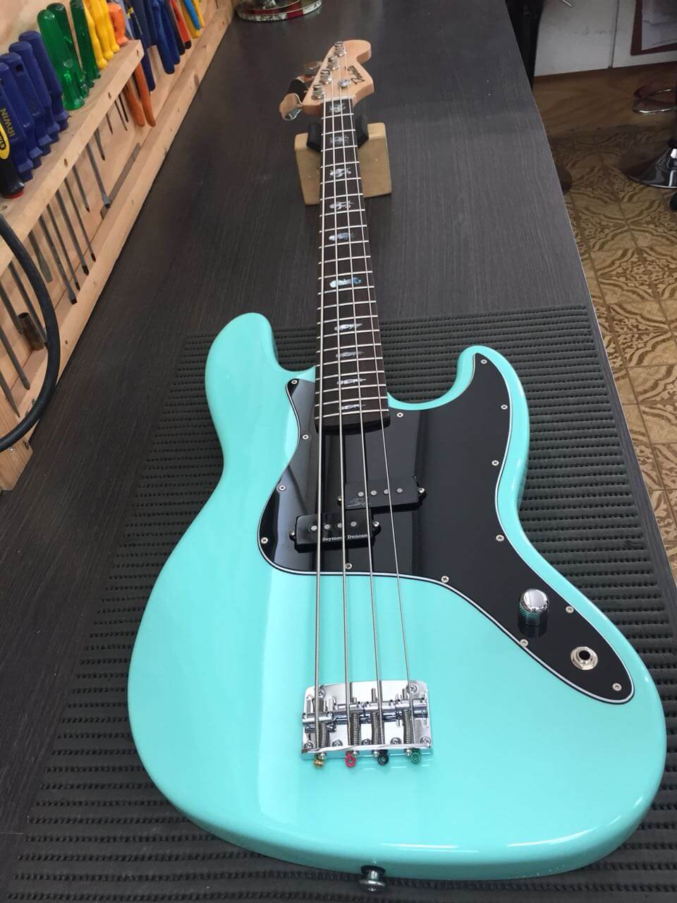 Baixo Octopus – Construção