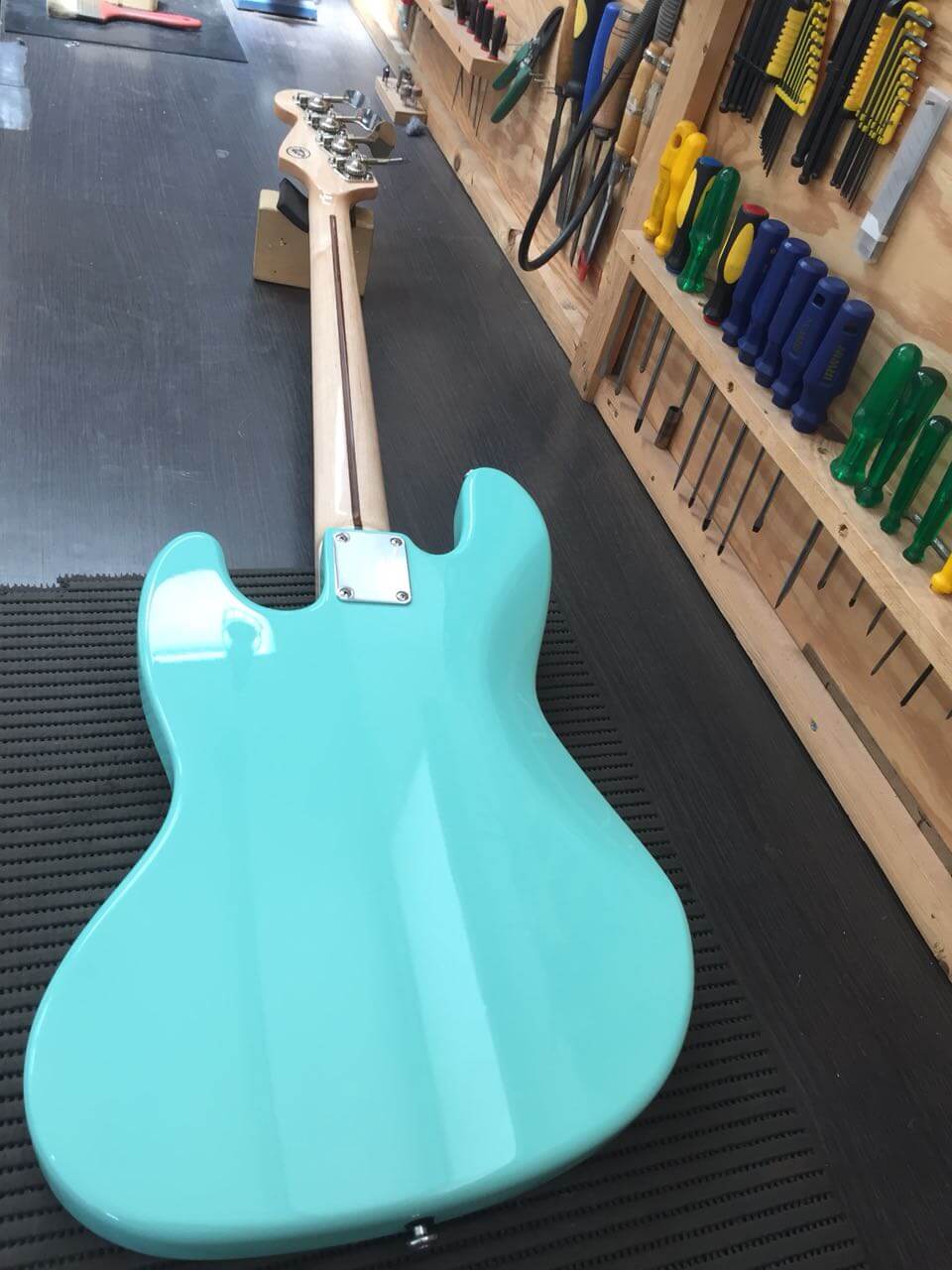 Baixo Octopus – Construção