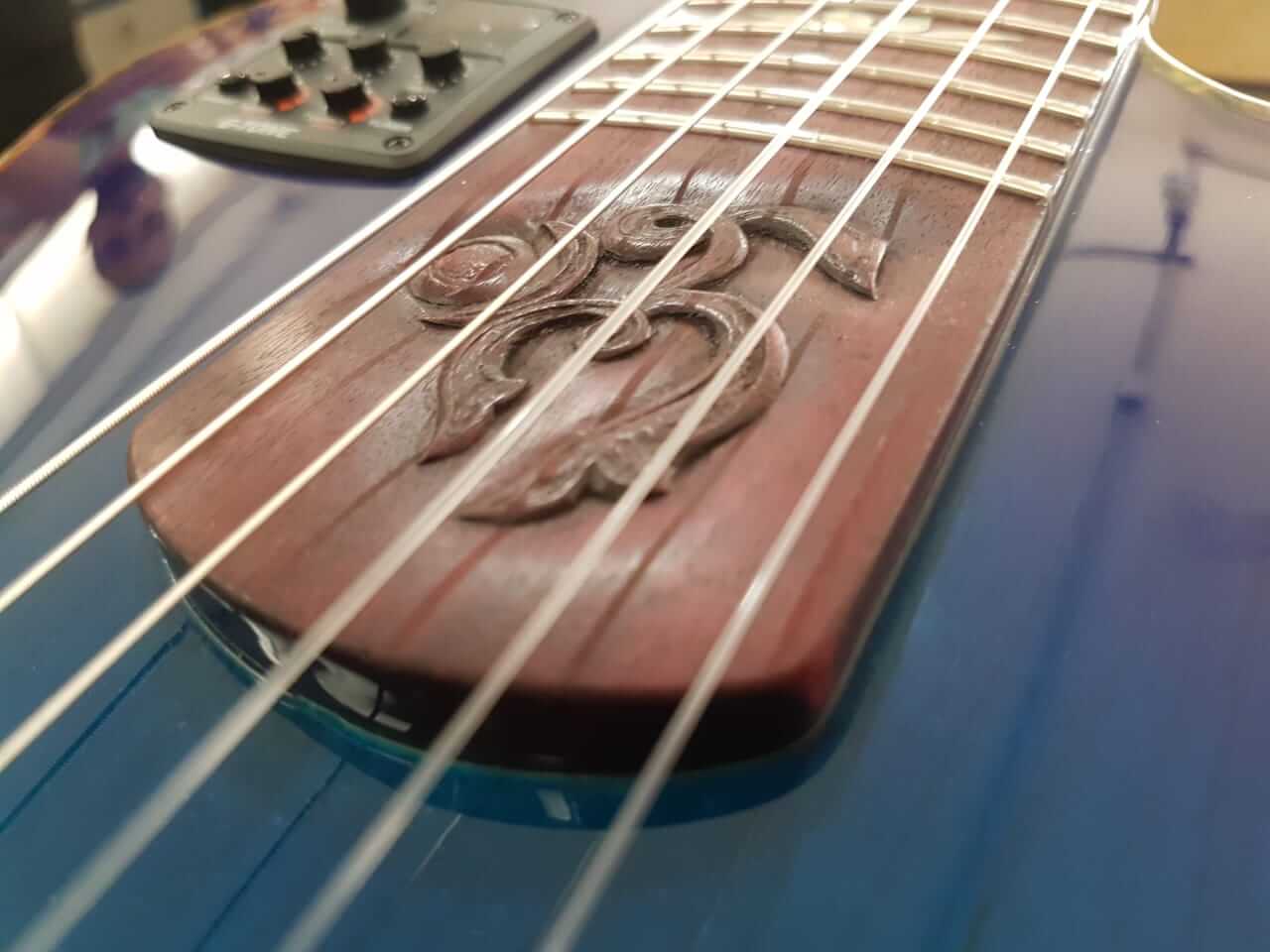 Violão Templo de Lótus – Construção