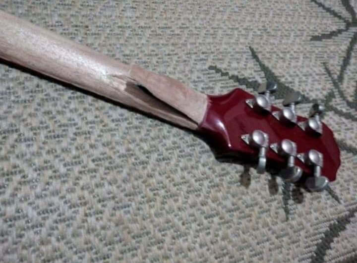 Guitarra Epiphone SG – Colagem e pintura de braço